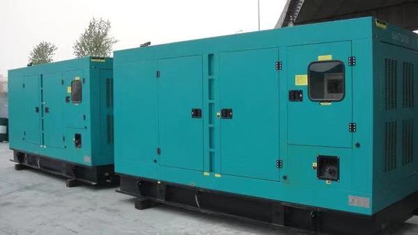 鄂尔多斯康明斯400kw大型柴油二手发电机组